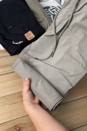 Men Relaxed Fit Jogger Pants with Insert Pockets